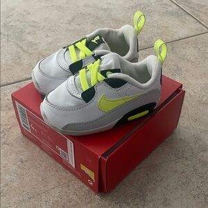 Nike Kids Sneakers - White and Neon Yellow